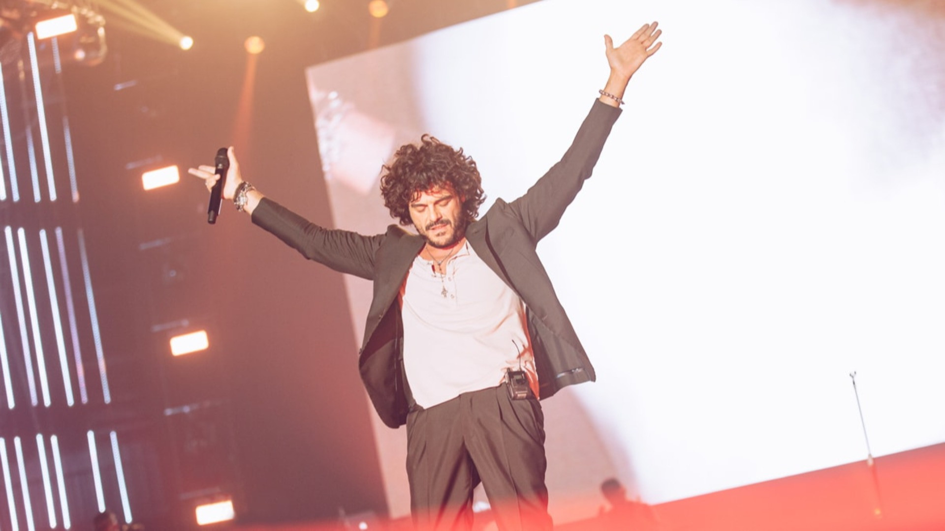 foto FRANCESCO RENGA | ONLINE IL VIDEO DEL BRANO  “MILLE ERRORI”