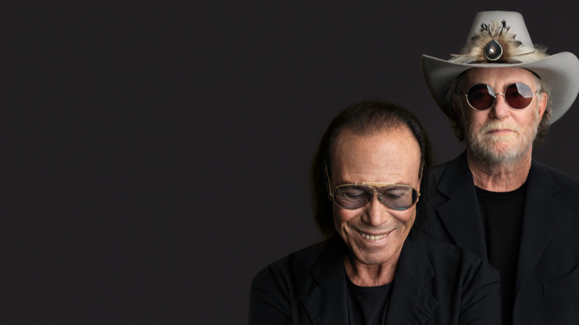 foto VENDITTI & DE GREGORI | A GRANDE RICHIESTA SI AGGIUNGONO NUOVI APPUNTAMENTI TEATRALI