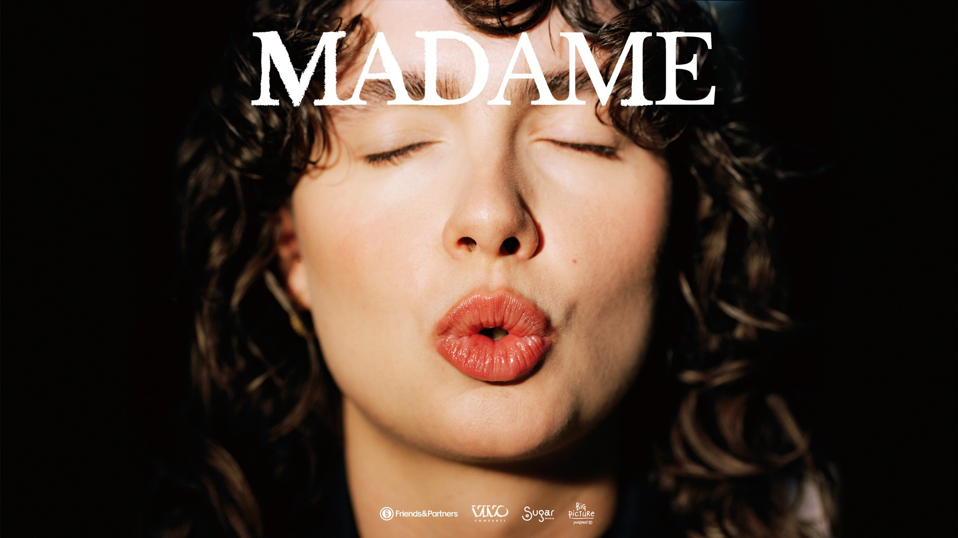 foto MADAME | DOPO IL SOLD OUT AL MEDIOLANUM, SI AGGIUNGE UNA NUOVA DATA AL TEATRO ARCIMBOLDI MILANO