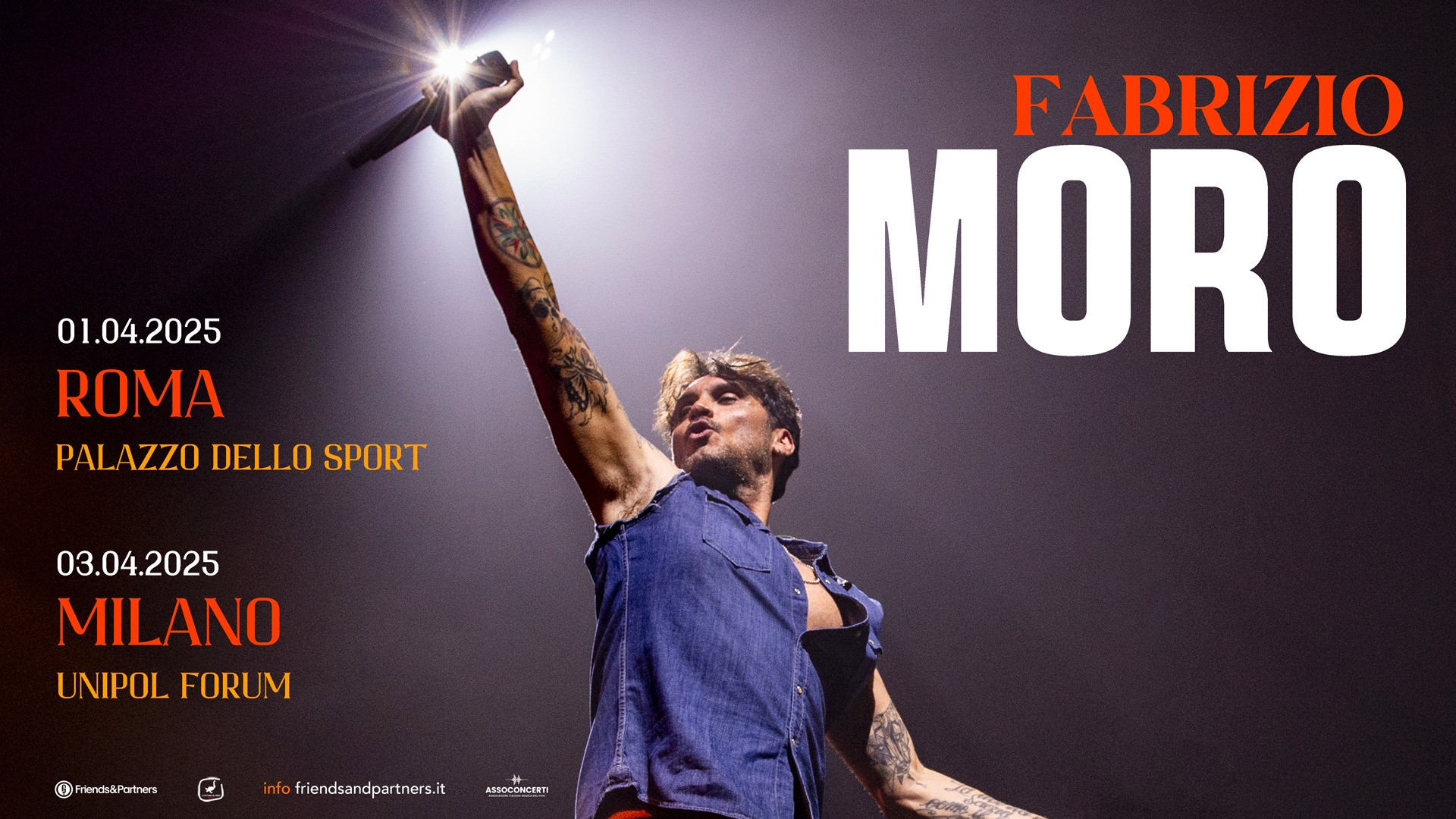 foto FABRIZIO MORO | TORNERÀ LIVE NEL 2025  CON DUE SPECIALI EVENTI A ROMA E A MILANO