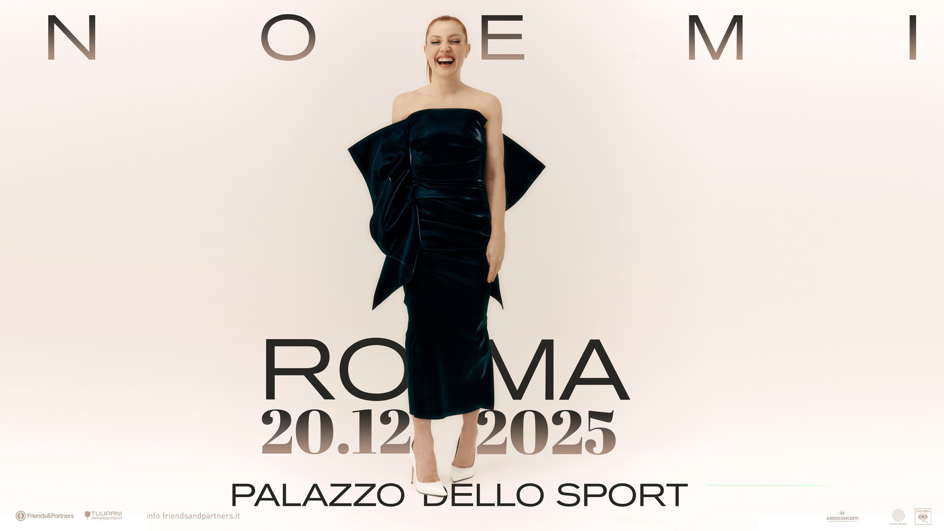 foto NOEMI | PER LA PRIMA VOLTA AL PALAZZO DELLO SPORT DI ROMA